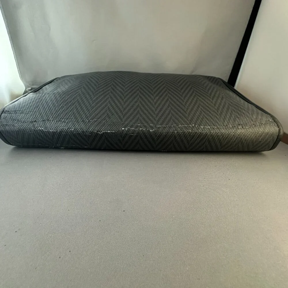 👜 Mark Cross Black Herringbone Crossbody Bag - Picture 3 of 13